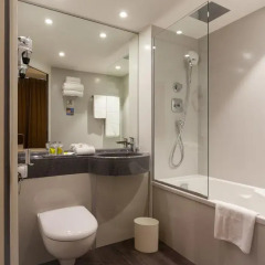 Отель Hôtel Kyriad Rennes 3* Стандартный номер с различными типами кроватей фото 5
