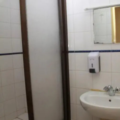 Отель Pensao Residencial Flor dos Cavaleiros 2* Люкс с различными типами кроватей фото 10