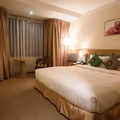 La Casa Hanoi Hotel 4* Улучшенный номер с различными типами кроватей фото 7
