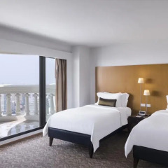 Отель Tower Club at lebua 5* Стандартный номер с различными типами кроватей фото 14