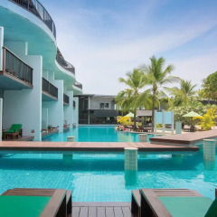 Отель Holiday Inn Resort Krabi Ao Nang Beach бассейн