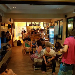 Doolay Beachfront Hostel питание