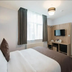 Отель Docklands Lodge London 3* Улучшенный номер с различными типами кроватей фото 4