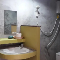 Отель Sakai Bungalows Ланта ванная