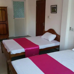 Отель RajDanist Guest House сейф в номере