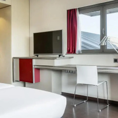 Отель ILUNION Barcelona 4* Стандартный номер с различными типами кроватей фото 17
