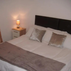 Апартаменты The Village Inn Apartment комната для гостей фото 2