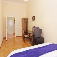 Отель City Rooms Стандартный номер с двуспальной кроватью (общая ванная комната) фото 9