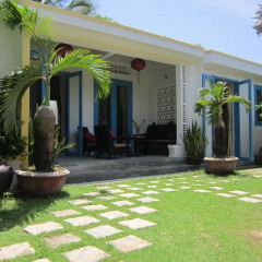 Отель Local Beach Homestay фото 17