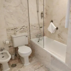 Отель Grande Hotel do Porto Португалия, Порту - 5 отзывов об отеле, цены и фото номеров - забронировать отель Grande Hotel do Porto онлайн ванная фото 2