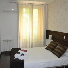 Отель Hostal El Brezo Стандартный номер с различными типами кроватей фото 26