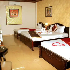 Thuy Duong Hotel 2* Стандартный семейный номер с двуспальной кроватью фото 4