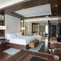 JW Marriott Hotel Hanoi 5* Номер Делюкс с различными типами кроватей