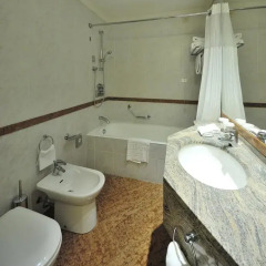 Отель Hilton Milan 4* Стандартный номер с различными типами кроватей фото 14