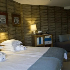 Отель Surfers Lodge Peniche комната для гостей фото 4