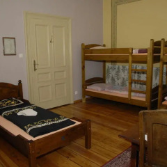 Hostel Mleczarnia Кровать в женском общем номере с двухъярусной кроватью фото 4