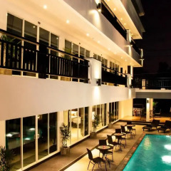 Отель Amin Resort Пхукет бассейн