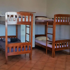 Hakuna Matata Hostel Кровать в общем номере с двухъярусной кроватью фото 5