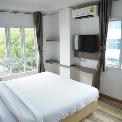 Отель For You Residence 2* Номер Делюкс фото 28