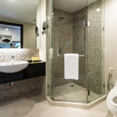 Legacy Suites Hotel Sukhumvit by Compass Hospitality 4* Улучшенные апартаменты с разными типами кроватей фото 2