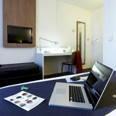 Отель Campanile Lyon Centre - Gare Part Dieu 3* Улучшенный номер с различными типами кроватей фото 6