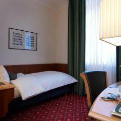 Platzl Hotel 4* Улучшенный номер с различными типами кроватей фото 3