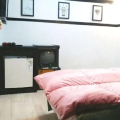 Отель OppaHostel Стандартный номер с различными типами кроватей фото 7