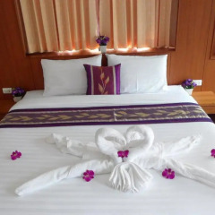 Отель Suksan Patong Place Guesthouse комната для гостей фото 5