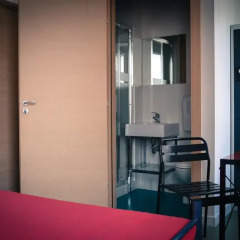 Beautiful Belleville Hostel & Hotel Стандартный номер с двуспальной кроватью фото 4