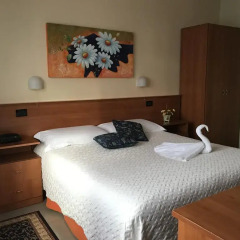 Hotel Nais Дуррес комната для гостей фото 2