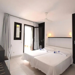 Отель Club Cala Azul комната для гостей фото 5