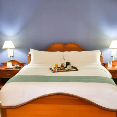 Hotel Plaza Del Libertador 3* Полулюкс с различными типами кроватей