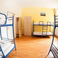 Отель a&o Dresden Hauptbahnhof 2* Кровать в общем номере с двухъярусной кроватью фото 7