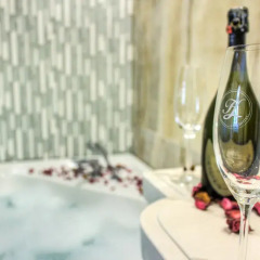 Lot Boutique Hotel 3* Представительский люкс с различными типами кроватей фото 7