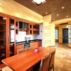 Отель Penthouse in Republic Square в номере