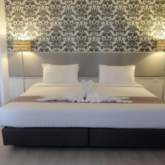 Trang Hotel Bangkok сейф в номере