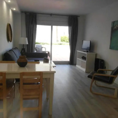 Отель Vista Roses Mar - Apartamento con Piscina Испания, Курорт Росес - отзывы, цены и фото номеров - забронировать отель Vista Roses Mar - Apartamento con Piscina онлайн комната для гостей фото 5