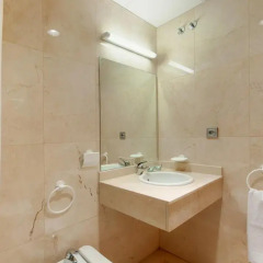 Отель Tryp Madrid Airport Suites 3* Полулюкс с различными типами кроватей