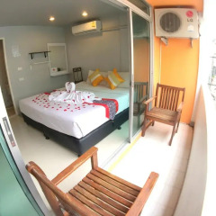 Отель The Room Patong 2* Номер Делюкс с различными типами кроватей фото 10