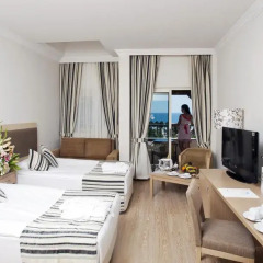Crystal Tat Beach Golf Resort & Spa 5* Стандартный номер с различными типами кроватей фото 5