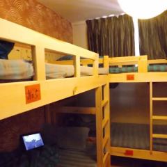 Hanwood Youth Hostel Кровать в общем номере с двухъярусной кроватью