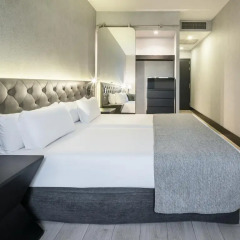 Отель ILUNION Bel-Art 4* Стандартный номер с различными типами кроватей фото 27