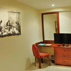 Отель Al Liwan Suites 4* Люкс с различными типами кроватей