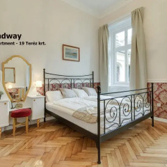 Апартаменты Little Americas Oktogon Apartments комната для гостей фото 3