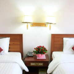 City Angkor Hotel 3* Улучшенный номер с двуспальной кроватью фото 4