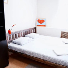 KunakHouse - Hostel Стандартный семейный номер с двуспальной кроватью фото 3
