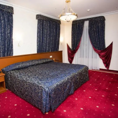 Гостиница Old Estate Hotel and SPA в Пскове 8 отзывов об отеле, цены и фото номеров - забронировать гостиницу Old Estate Hotel and SPA онлайн Псков комната для гостей фото 2