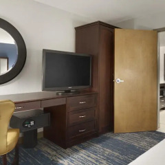 Отель Embassy Suites Columbus 4* Люкс фото 4
