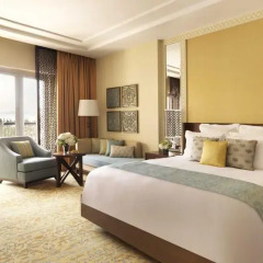 Отель The Ritz-Carlton, Dubai Стандартный номер с различными типами кроватей фото 7