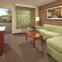 Отель La Quinta Inn & Suites San Diego SeaWorld/Zoo Area 2* Люкс с различными типами кроватей фото 3